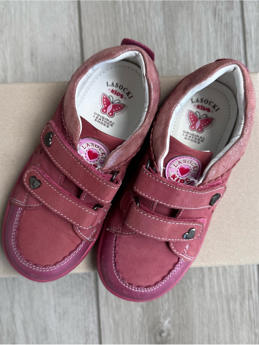 Lasocki Kids Leather Shoes Pink Burgundy Velcro Heart Sneakers Girls Size 11